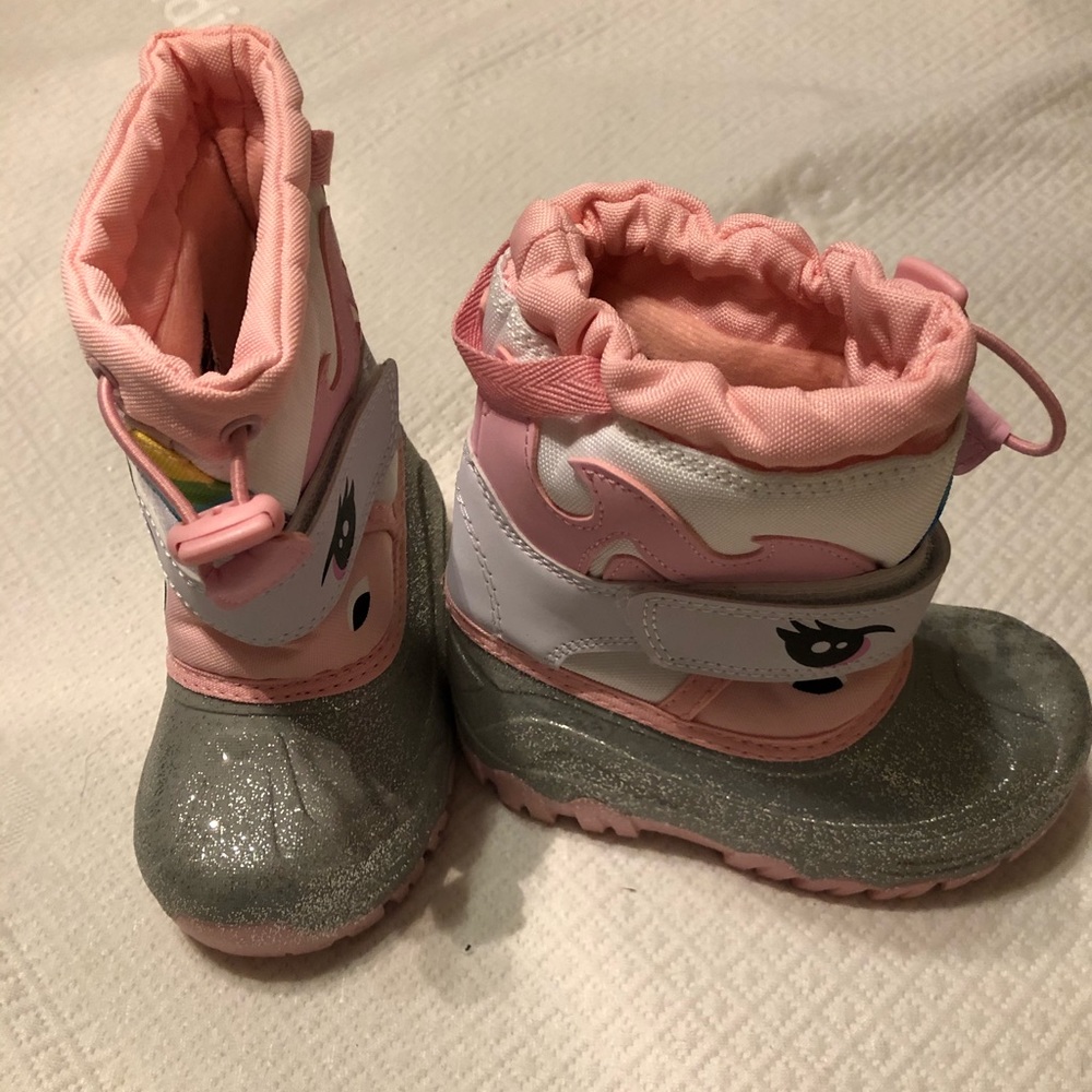 Unicorn snow boots